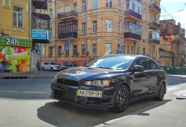 Mitsubishi Lancer Evolution X