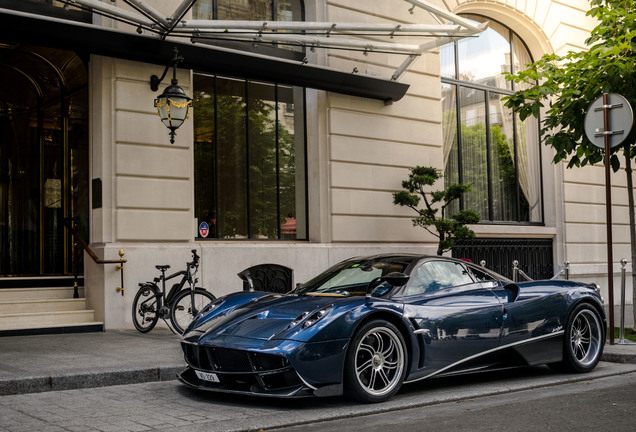 Pagani Huayra Carbon Edition