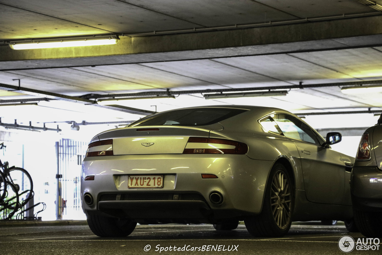 Aston Martin V8 Vantage