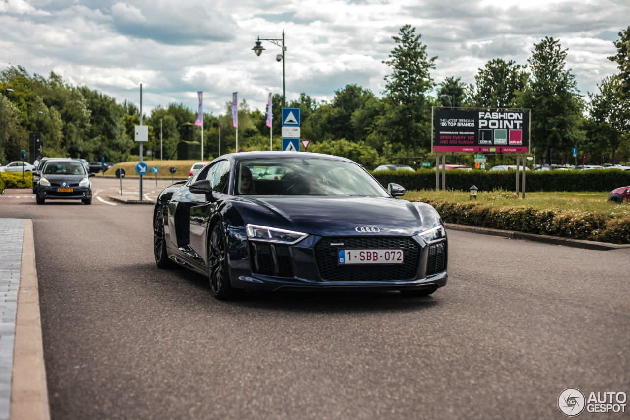 Audi R8 V10 Plus 2015