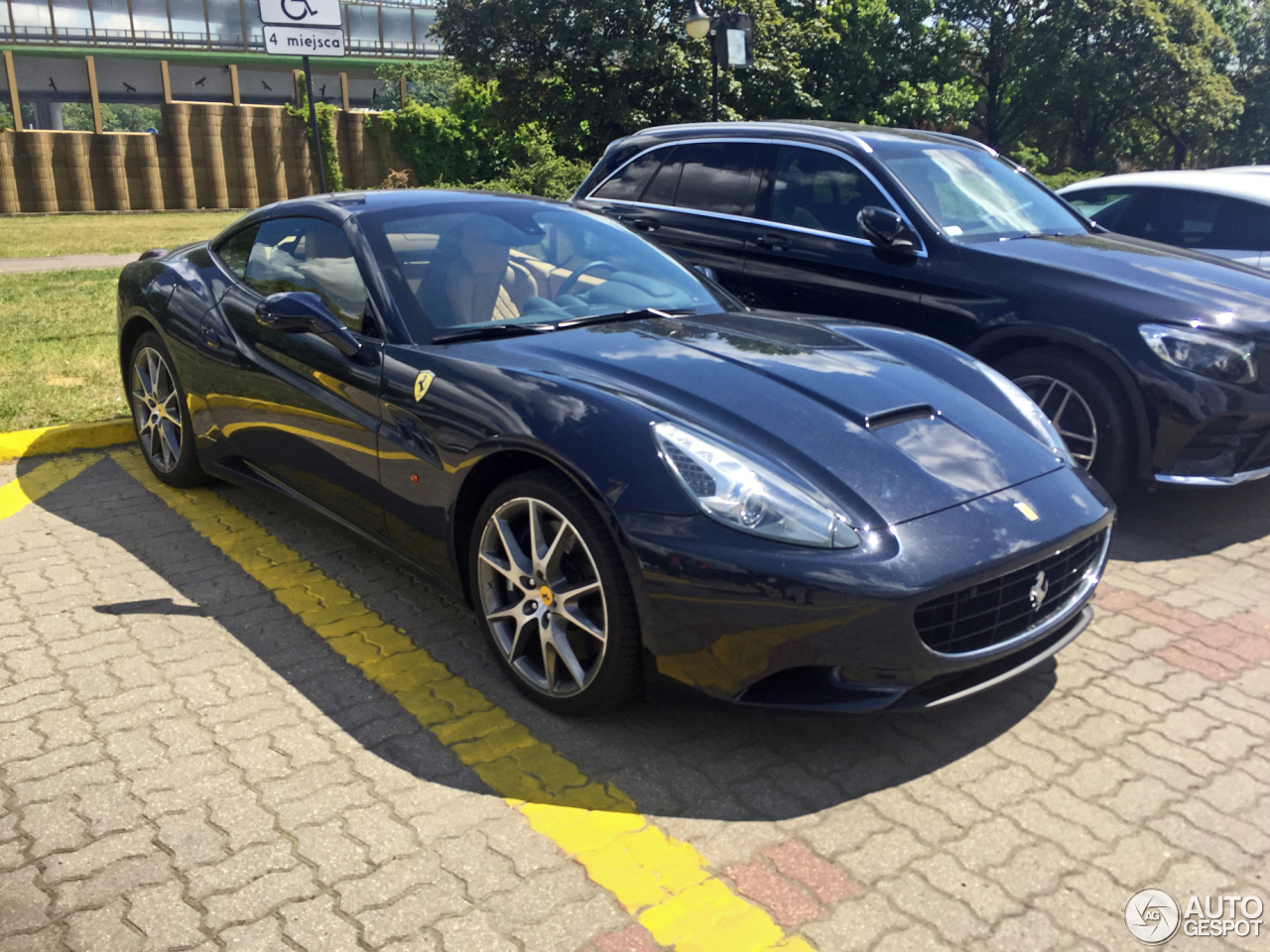 Ferrari California