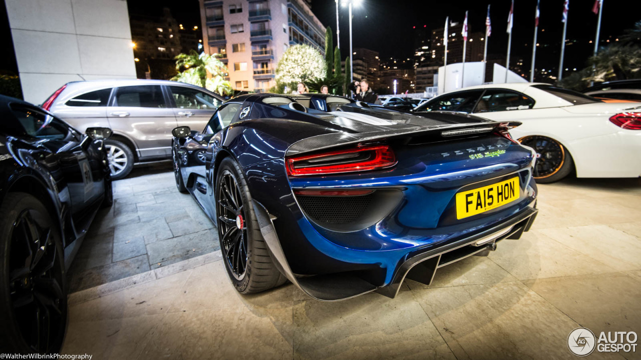 Porsche 918 Spyder Weissach Package