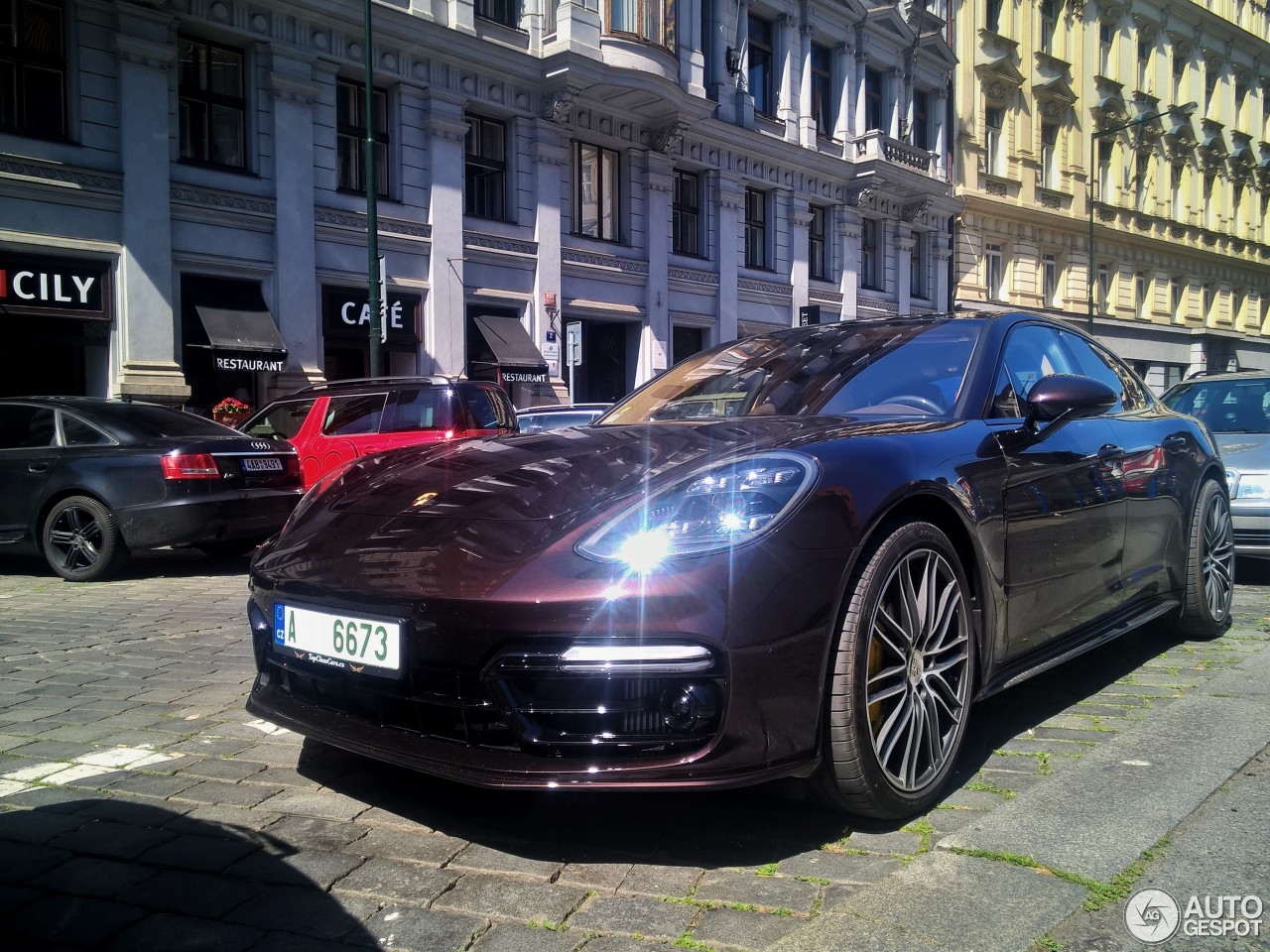 Porsche 971 Panamera Turbo