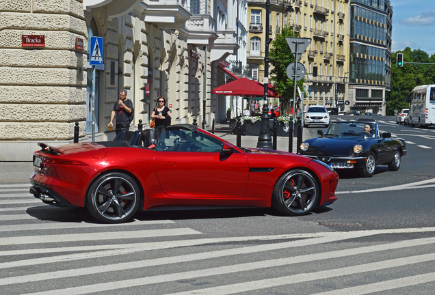 Jaguar F-TYPE S V8 Convertible