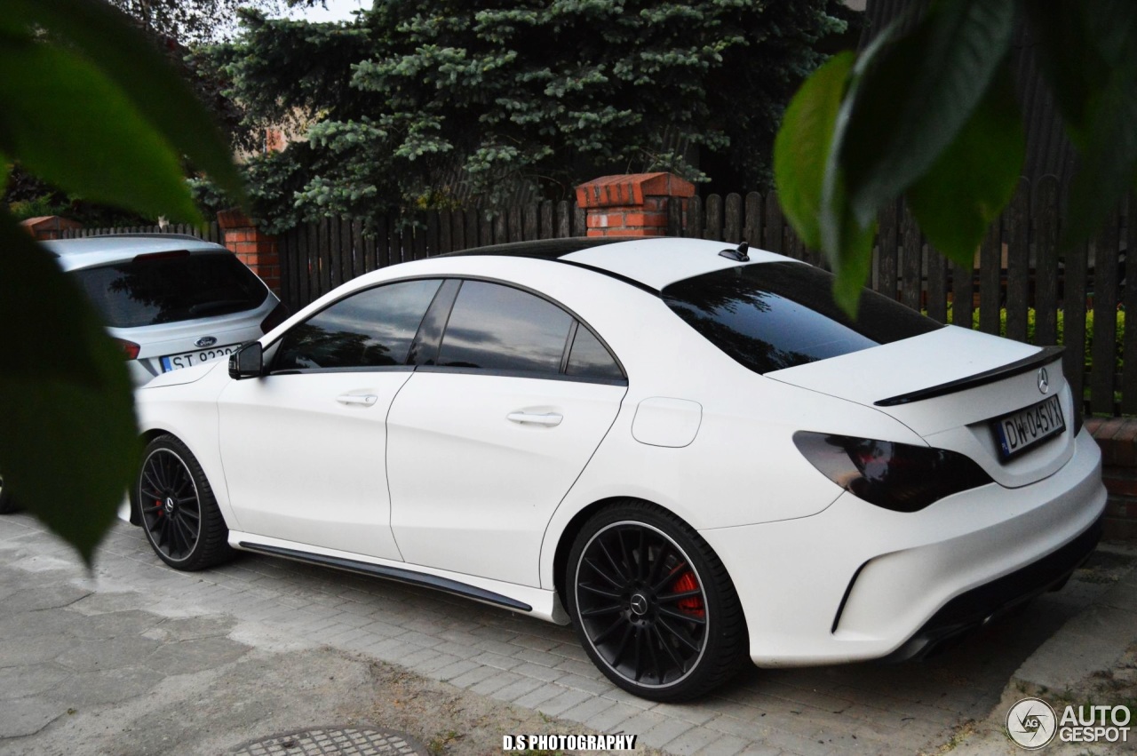 Mercedes-Benz CLA 45 AMG C117