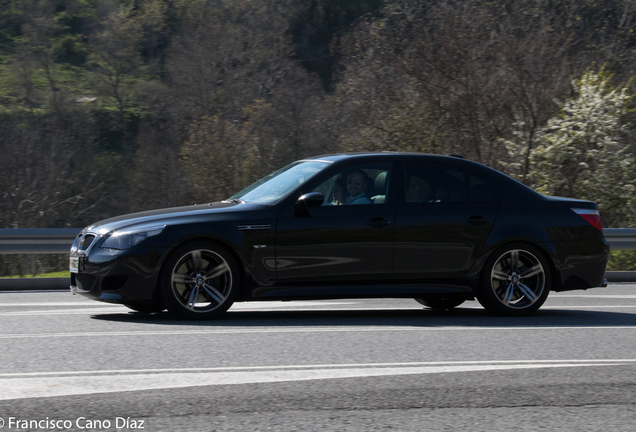 BMW M5 E60 2005