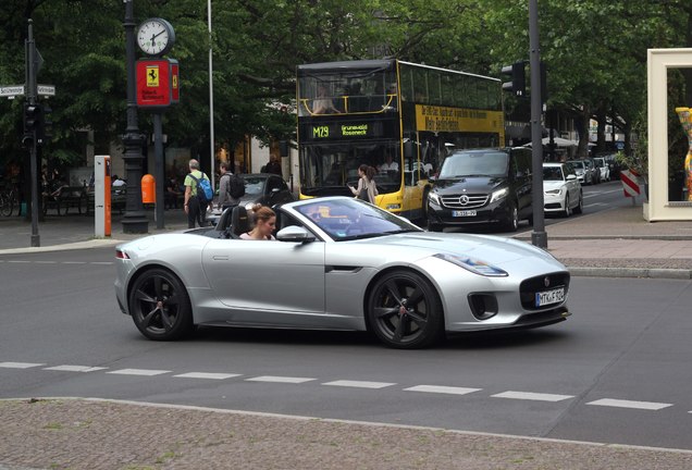 Jaguar F-TYPE 400 Sport Convertible