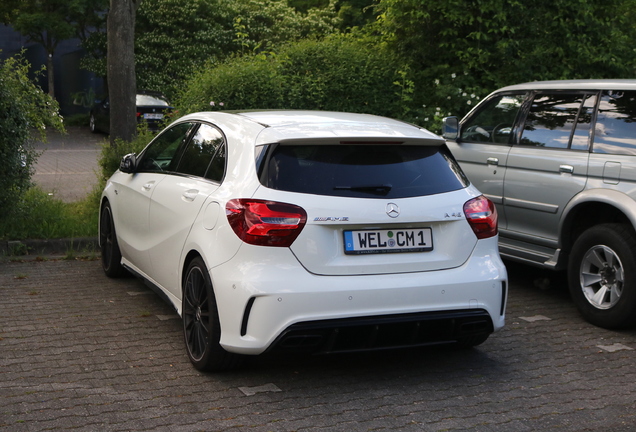 Mercedes-AMG A 45 W176 2015