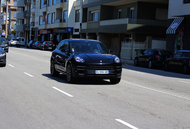 Porsche 95B Macan Turbo