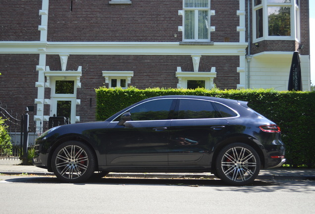 Porsche 95B Macan Turbo