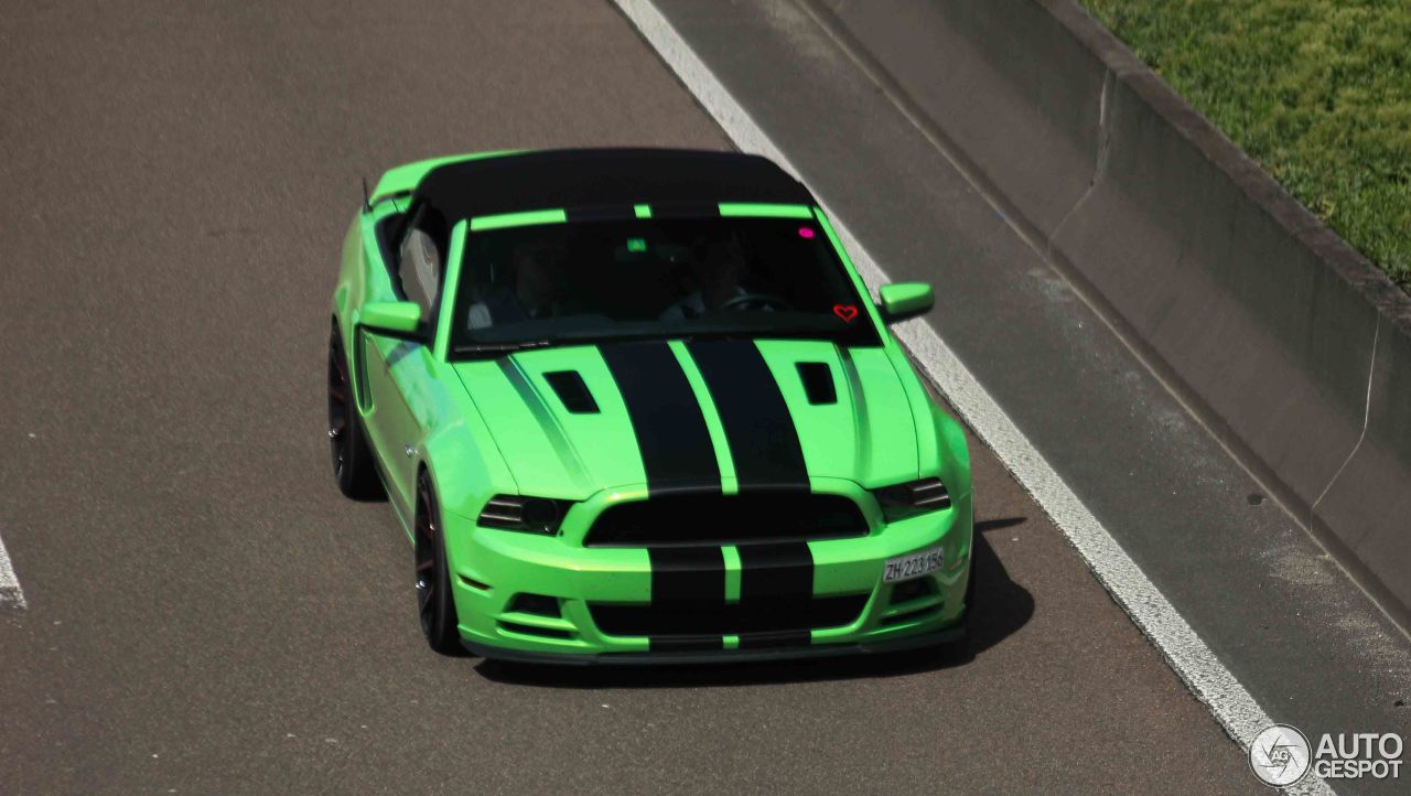 Ford Mustang GT Convertible 2013