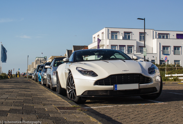 Aston Martin DB11