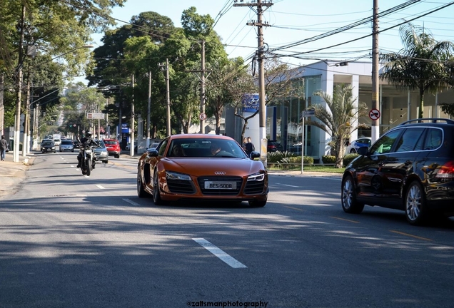 Audi R8 V10 Plus 2013