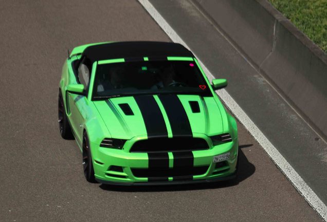 Ford Mustang GT Convertible 2013