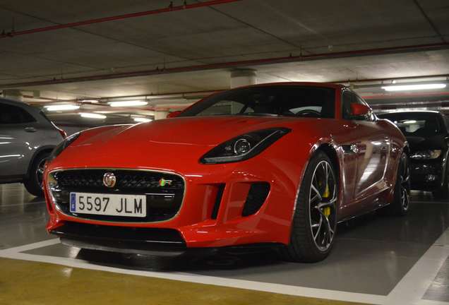 Jaguar F-TYPE R AWD Coupé