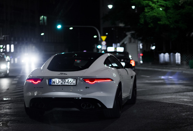 Jaguar F-TYPE R Coupé