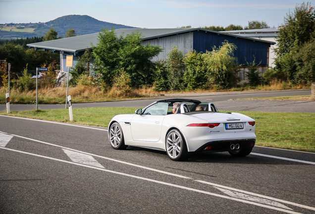 Jaguar F-TYPE S Convertible