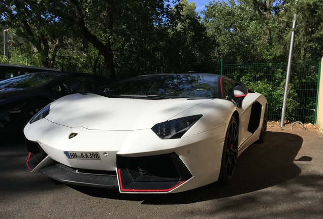 Lamborghini Aventador LP700-4 Roadster Pirelli Edition