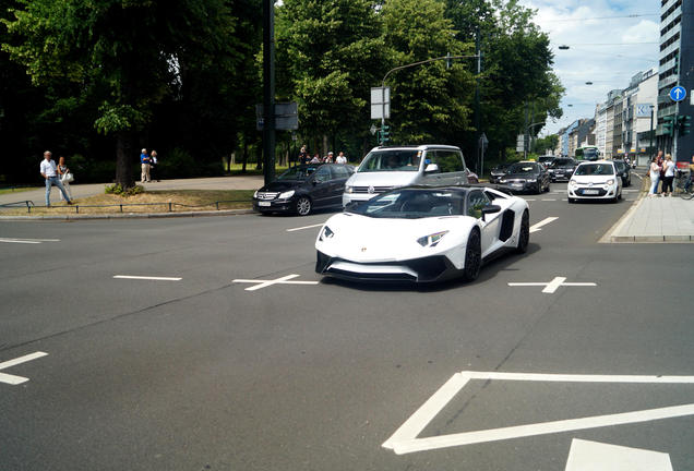 Lamborghini Aventador LP750-4 SuperVeloce Roadster