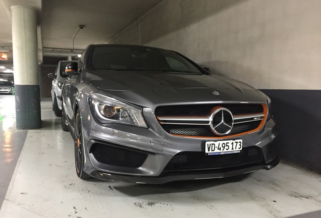 Mercedes-Benz CLA 45 AMG Shooting Brake OrangeArt Edition