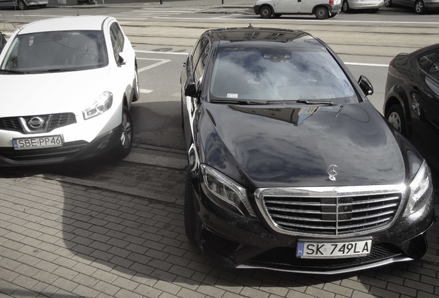 Mercedes-Benz S 63 AMG V222