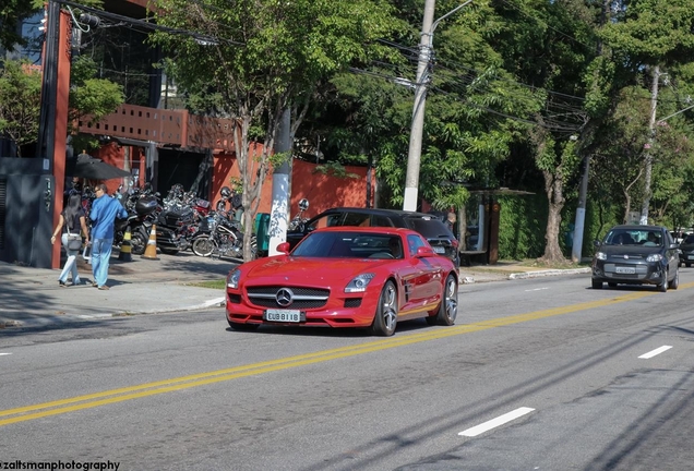 Mercedes-Benz SLS AMG