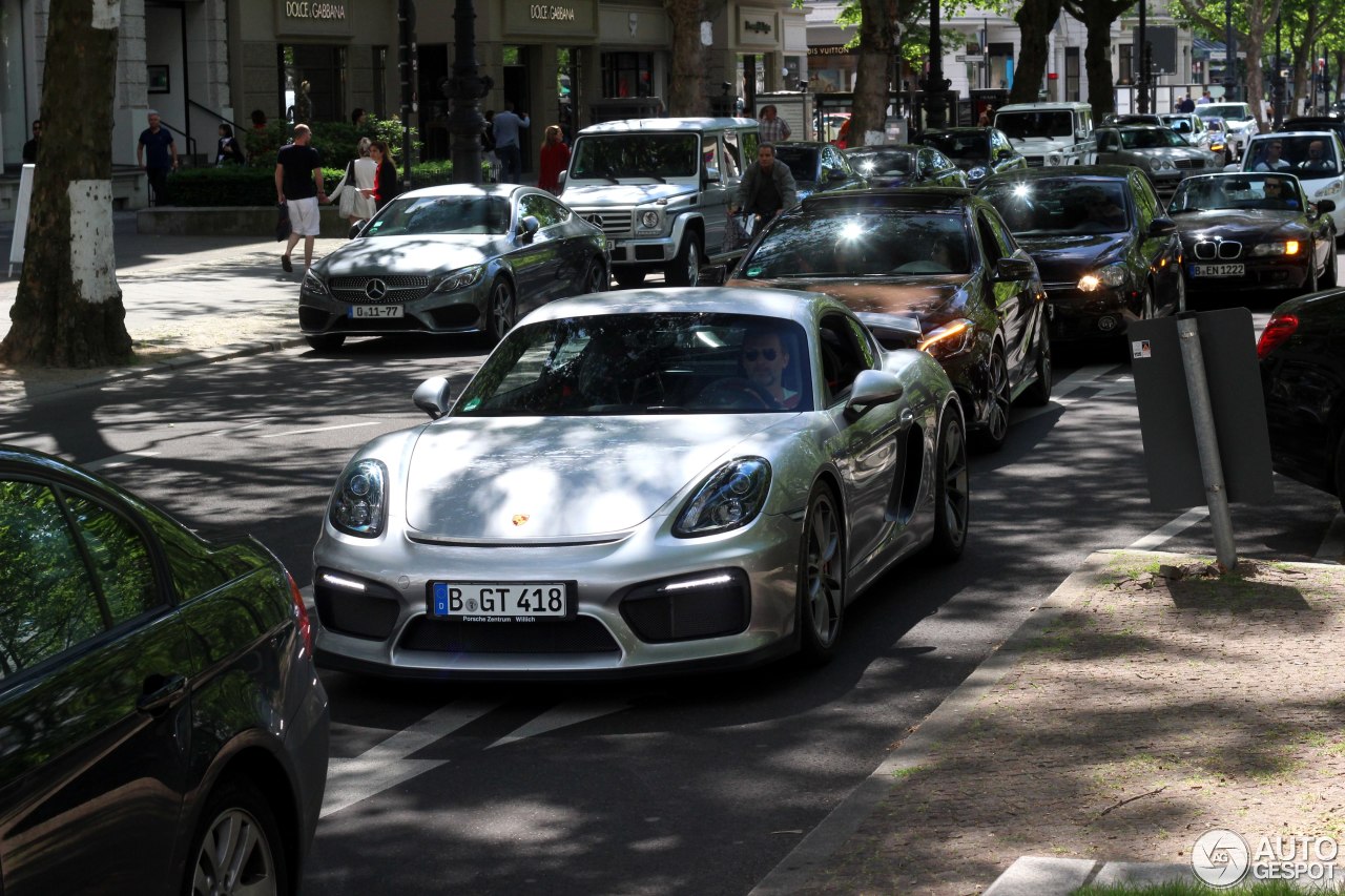 Porsche 981 Cayman GT4