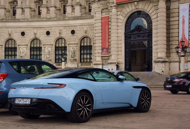 Aston Martin DB11