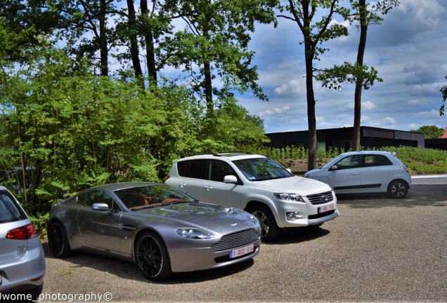 Aston Martin V8 Vantage