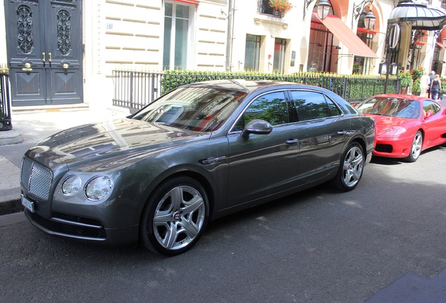 Bentley Flying Spur V8