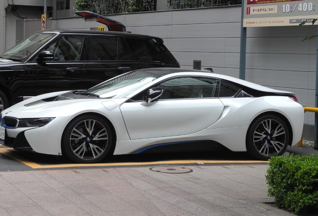 BMW i8