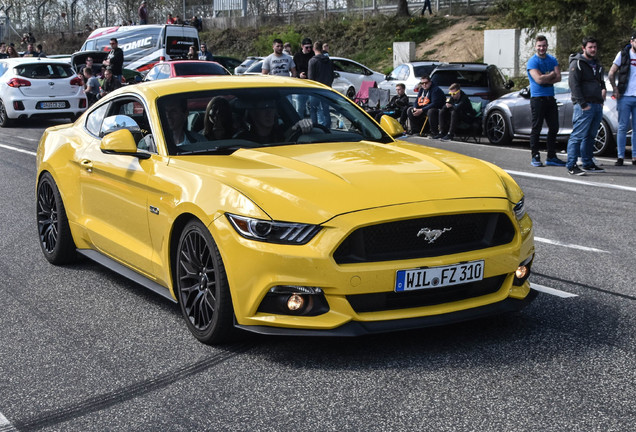 Ford Mustang GT 2015