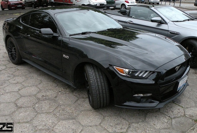 Ford Mustang GT 2015