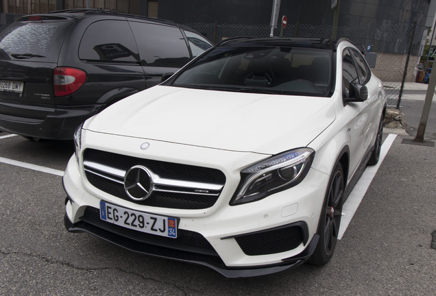 Mercedes-AMG GLA 45 X156