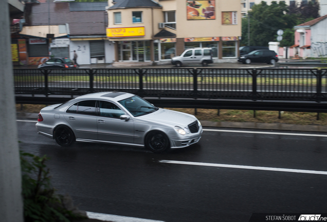 Mercedes-Benz E 55 AMG