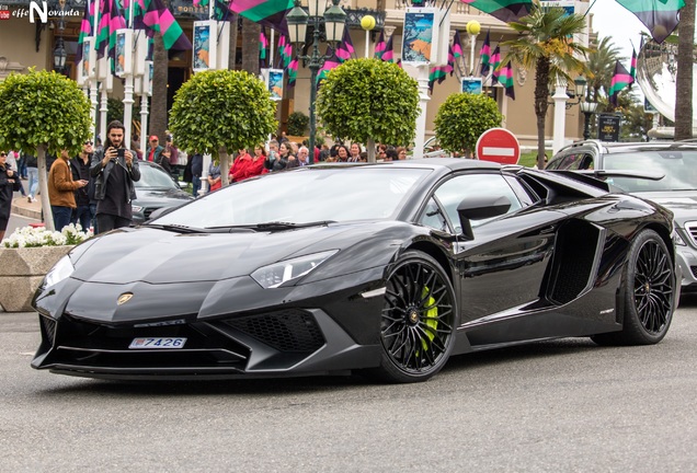 Lamborghini Aventador LP750-4 SuperVeloce Roadster