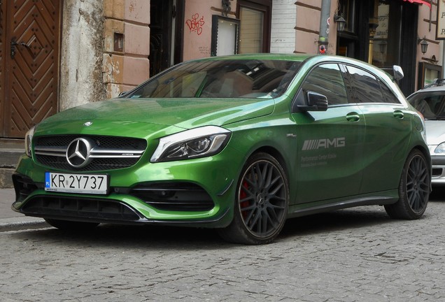 Mercedes-AMG A 45 W176 2015