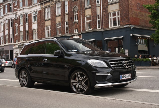 Mercedes-Benz ML 63 AMG W166