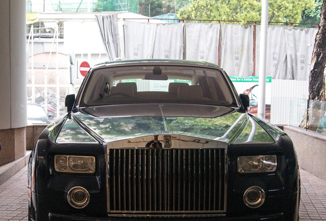 Rolls-Royce Phantom EWB