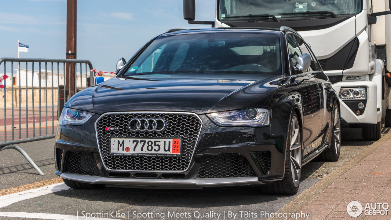 Audi RS4 Avant B8