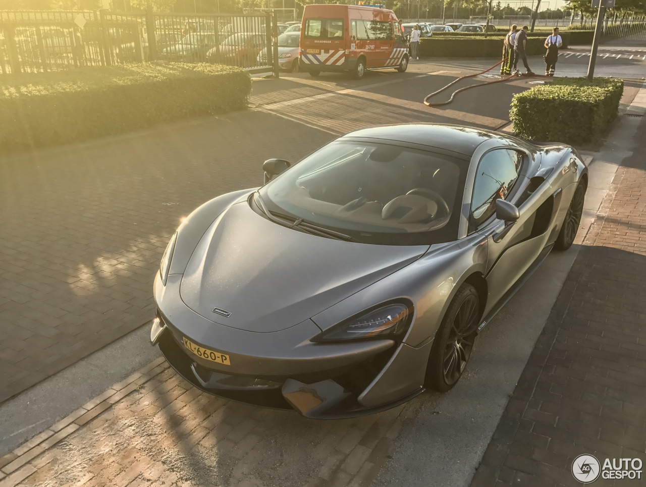 McLaren 570GT