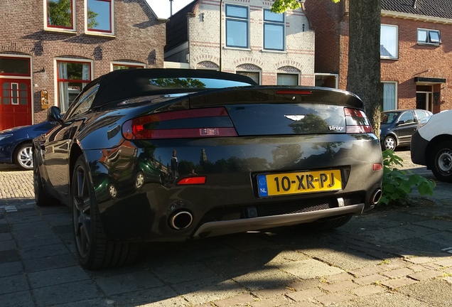 Aston Martin V8 Vantage Roadster