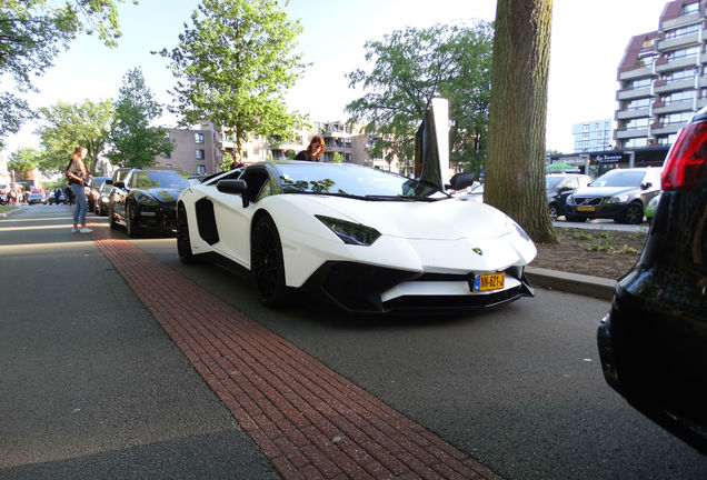 Lamborghini Aventador LP750-4 SuperVeloce Roadster