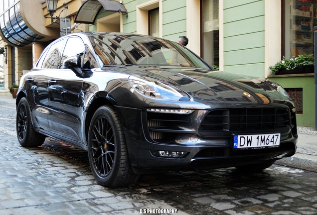 Porsche 95B Macan GTS