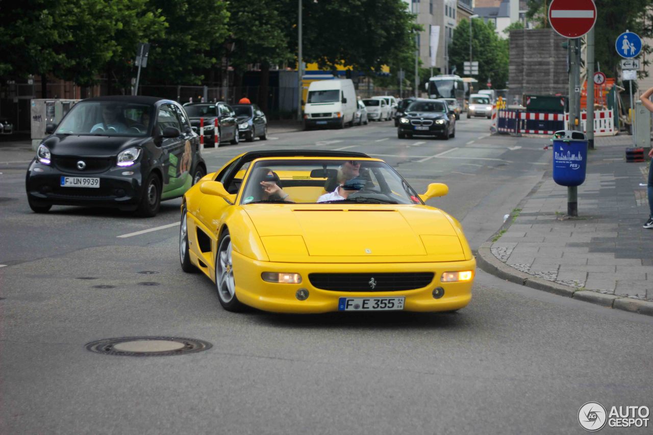 Ferrari F355 GTS