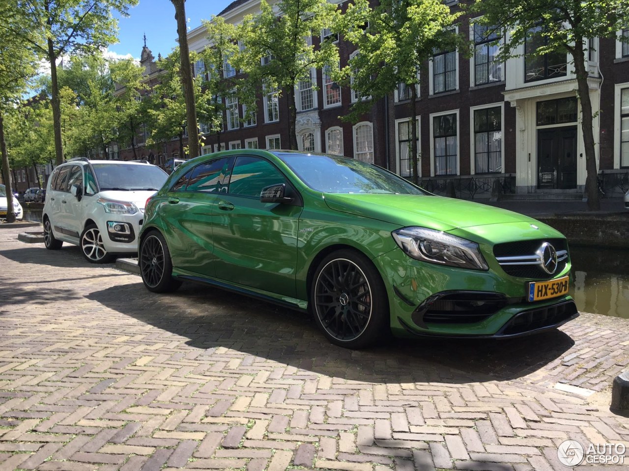 Mercedes-AMG A 45 W176 2015