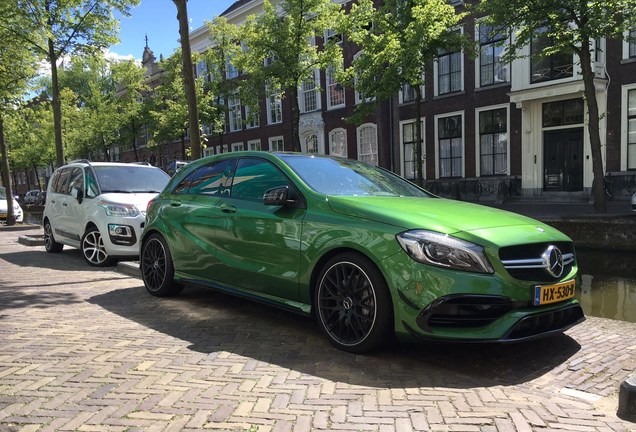 Mercedes-AMG A 45 W176 2015