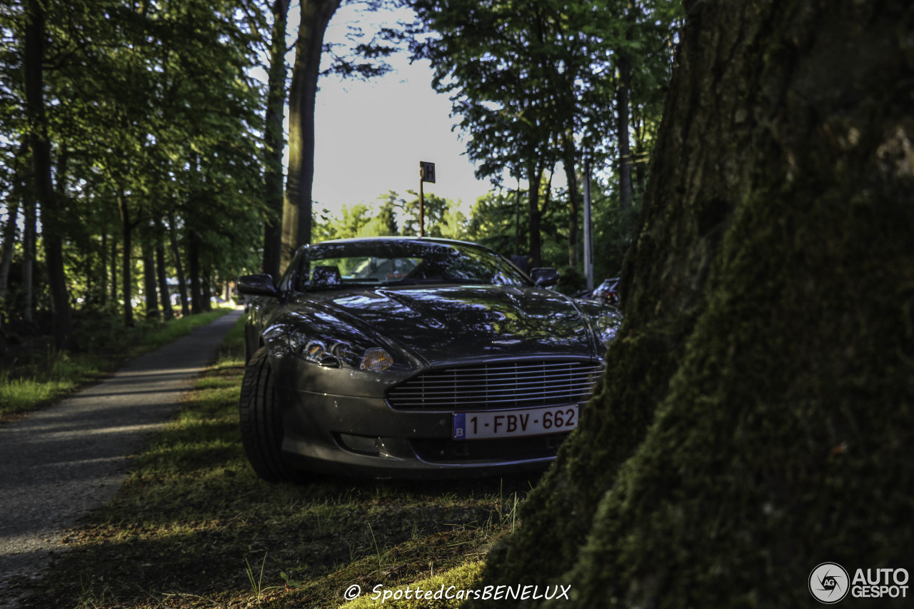 Aston Martin DB9