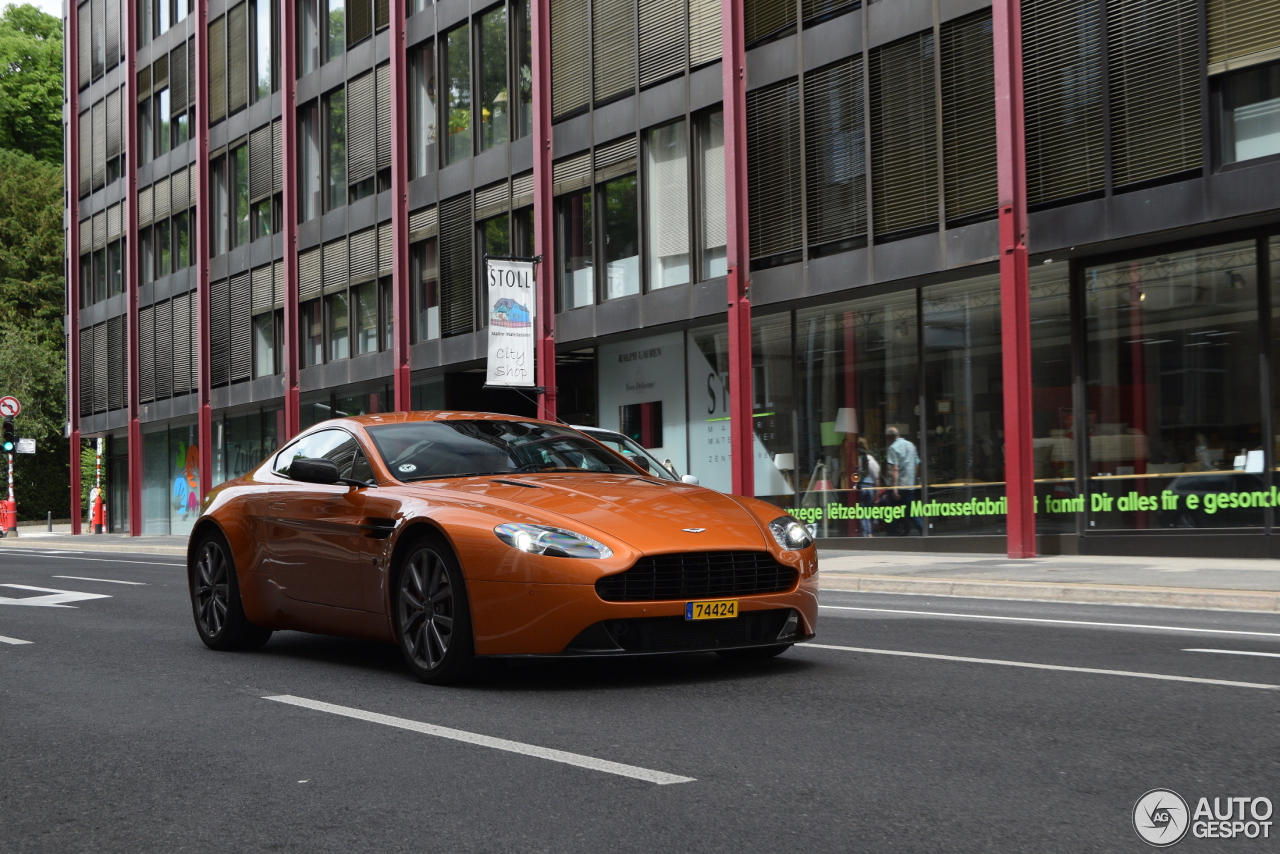 Aston Martin V8 Vantage S