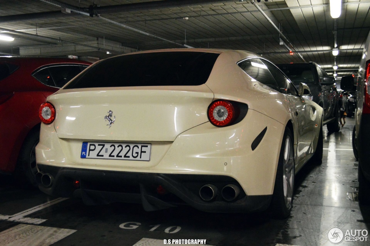 Ferrari FF